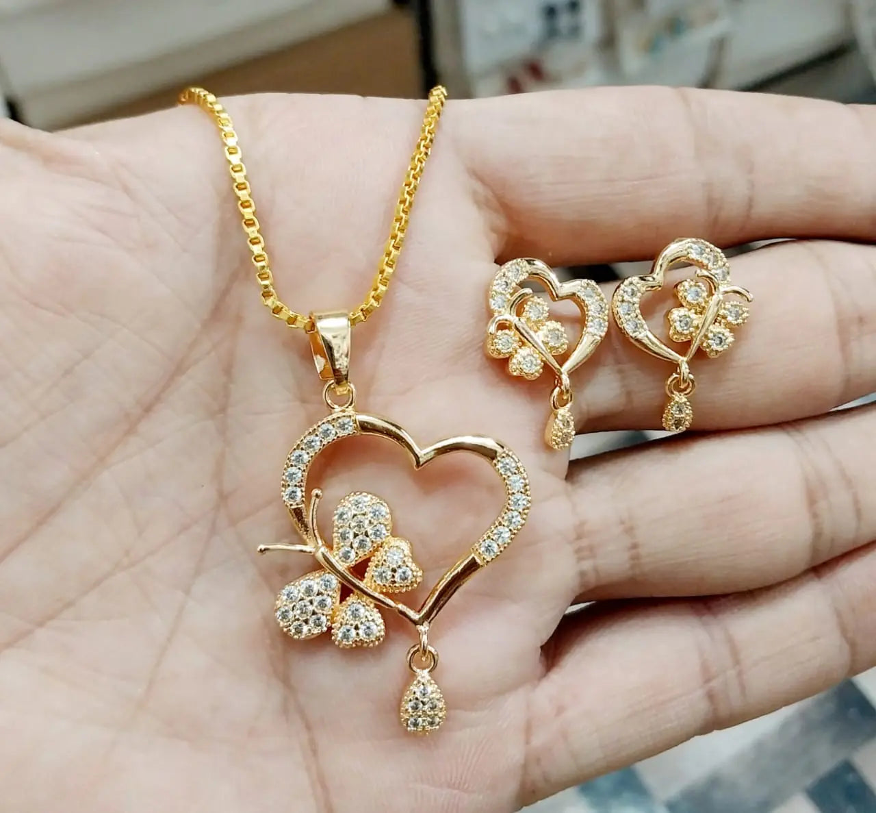 Fancy Golden Heart Locket With Tops Set For Girls Taha Collection